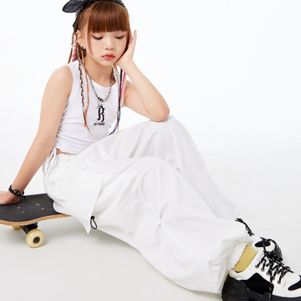 ホワイト カーゴパンツ